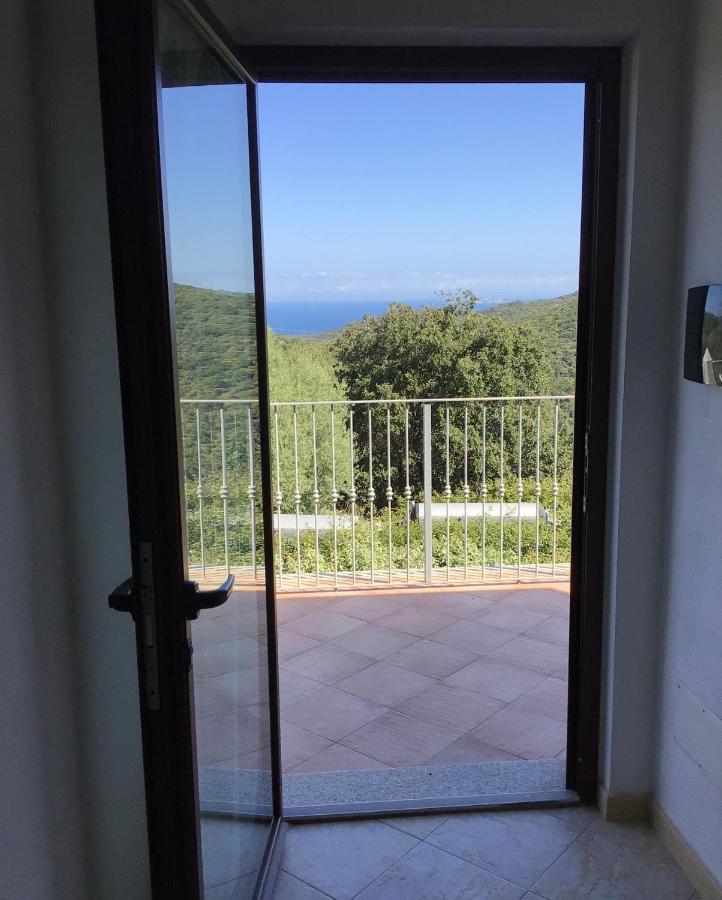 Agriturismo Lu Stabbiacciu Aglientu Buitenkant foto